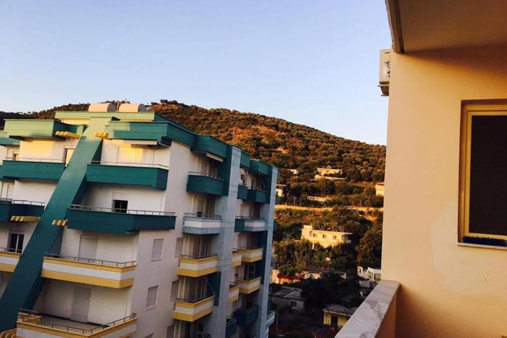 Ari'S Apartment Vlore Ngoại thất bức ảnh
